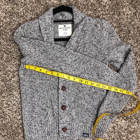 Abercrombie Kids Boy 11/12 Gray Knit V-neck Button up Cardigan Sweater - Picture 10 of 10
